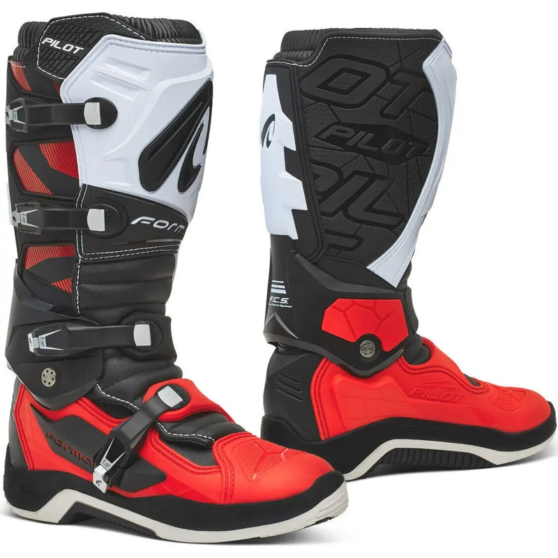 Forma Pilot Boots Black / Red / White