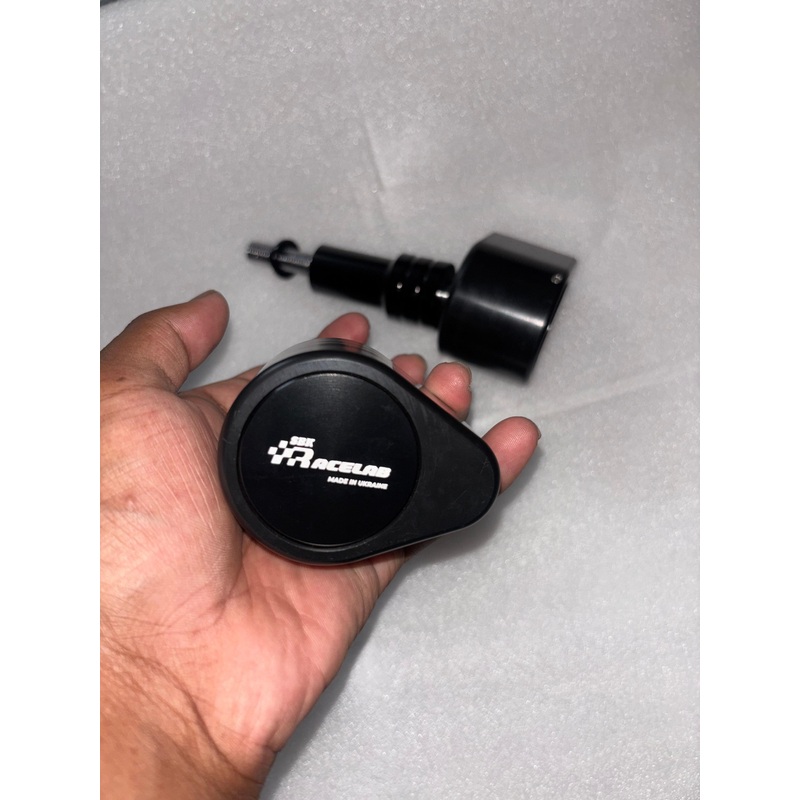 SBK RaceLab – CNC Frame Slider for Kawasaki ZX-10R (2016-2025)